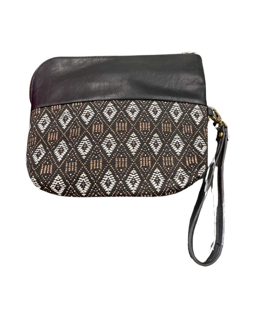 DV Black/White/Brown Geometric Fabric Zipper Clutch