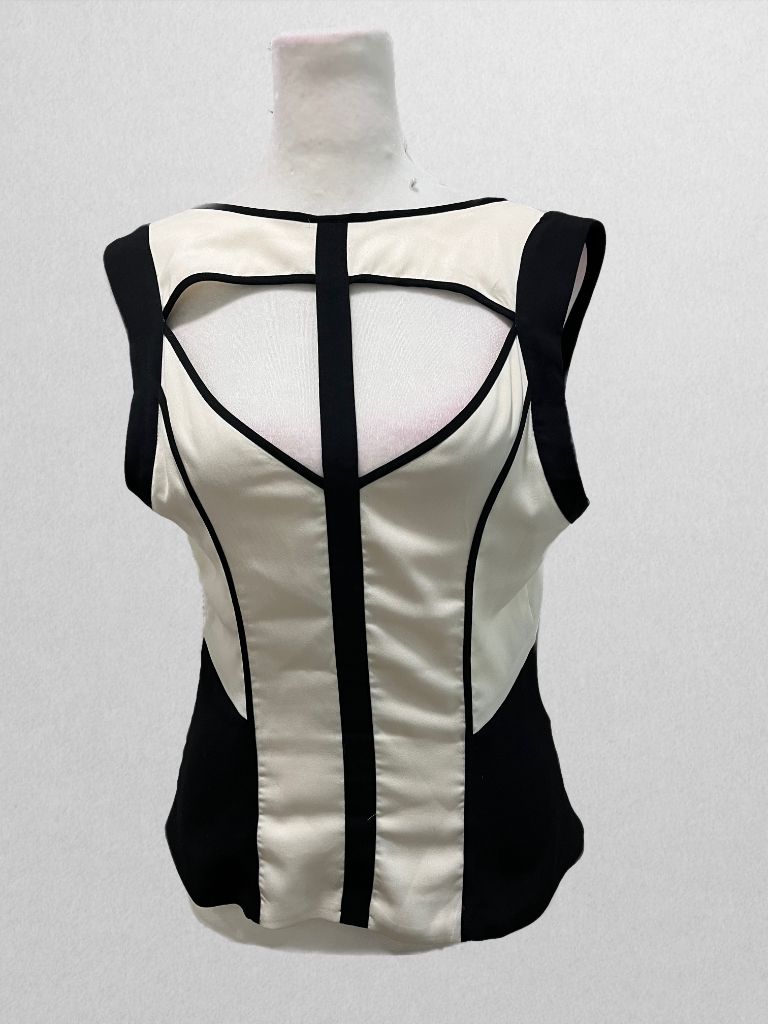 Cream/Black Cut Out Sleeveless Blouse