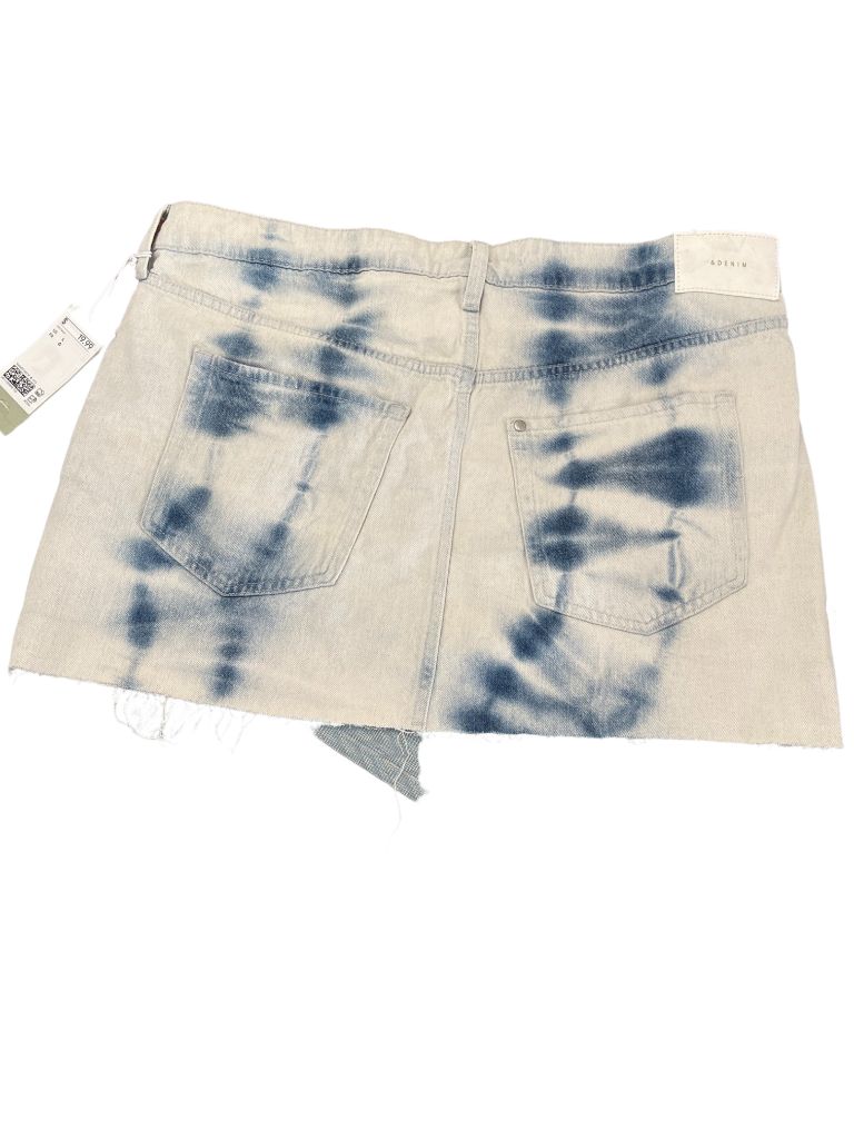 H&M Blue and White Acid Washed Jean Mini Skirt with Raw Hem