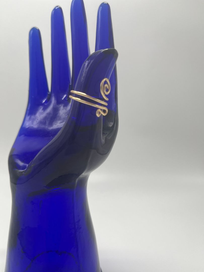 Spiral Ring Size 6 | Gold