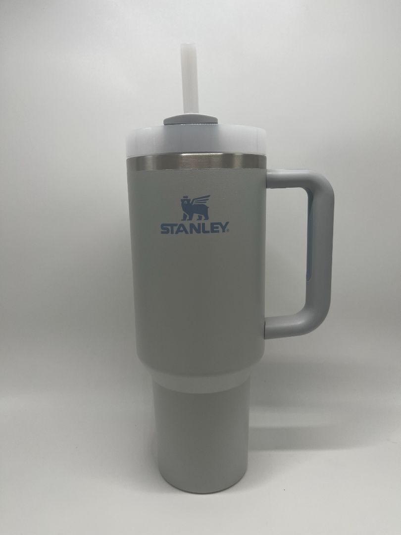 Stanley 40oz Fog Grey The Flowstate Quencher H2.0 Tumbler