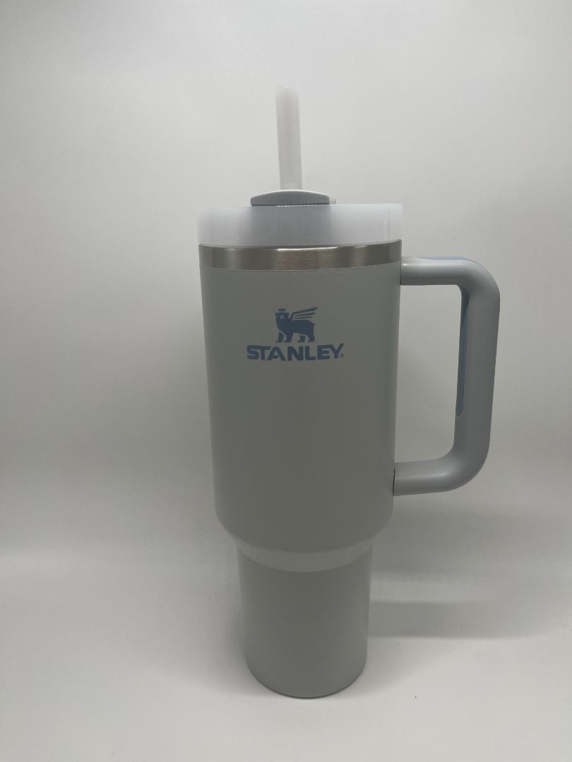 Stanley 40oz Fog Grey The Flowstate Quencher H2.0 Tumbler