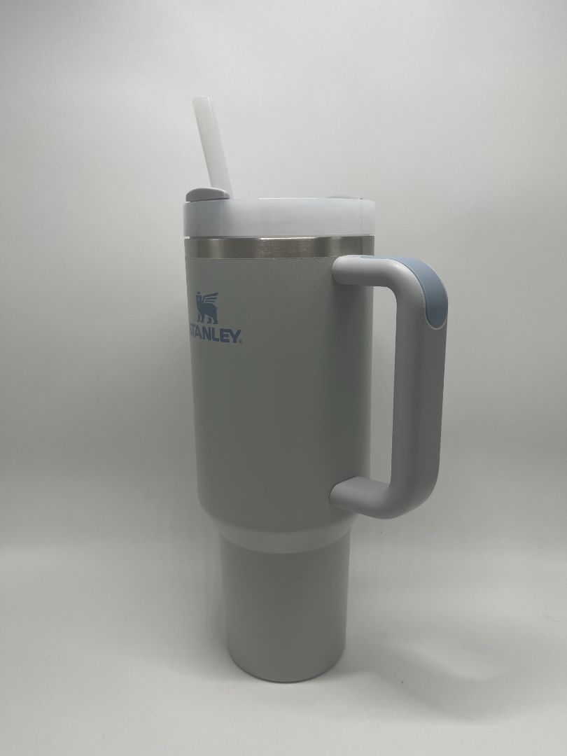Stanley 40oz Fog Grey The Flowstate Quencher H2.0 Tumbler