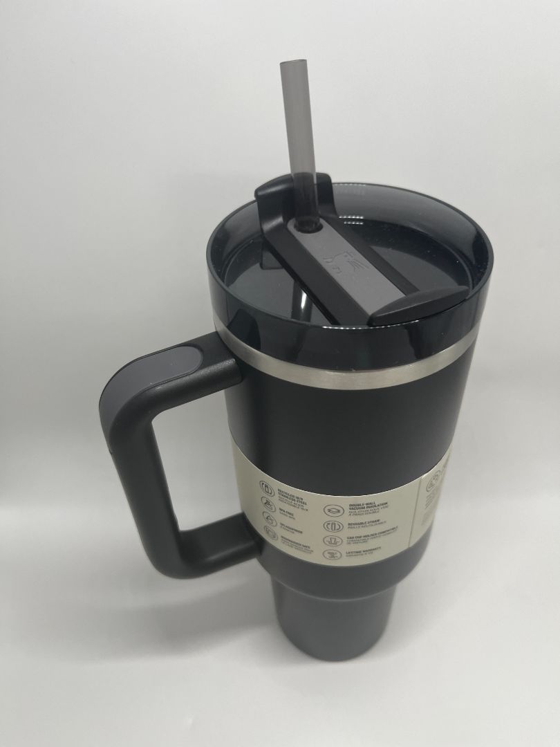 Stanley 40oz Black The Flowstate Quencher H2.0 Tumbler NIB