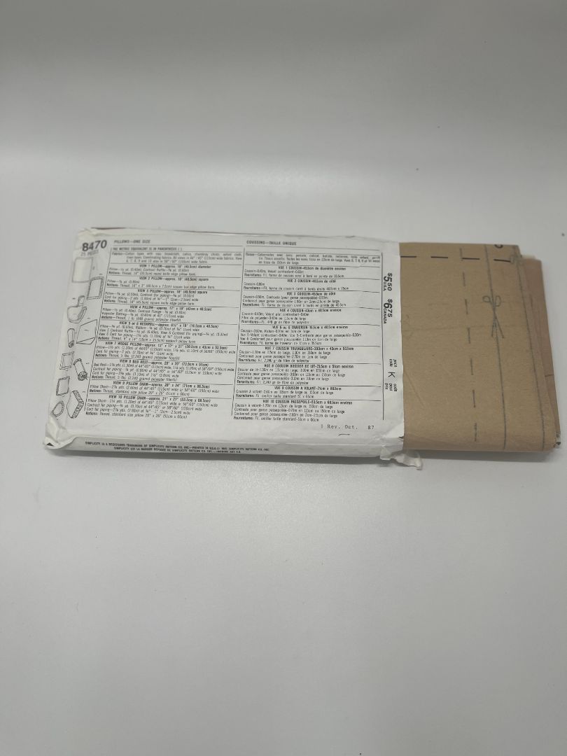 Vintage Simplicity Crafts 8470 OS Pillows Sewing Pattern