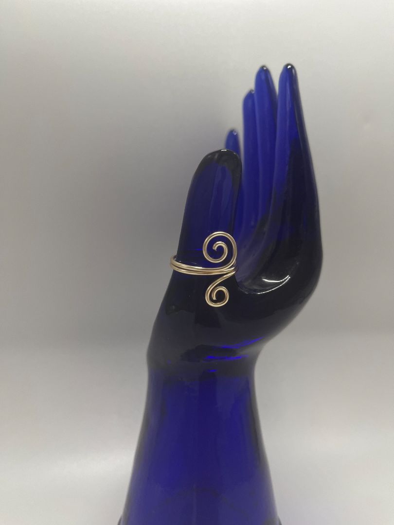 Double Spiral Ring Size 9 | Gold