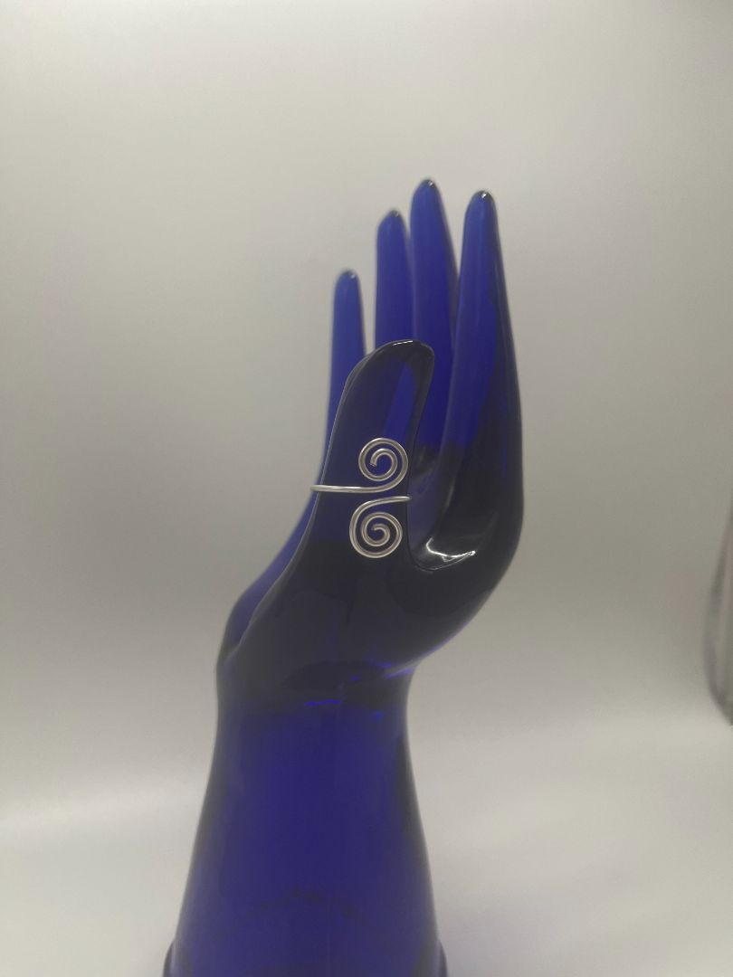 Double Spiral Wire Ring Size 7 | Silver