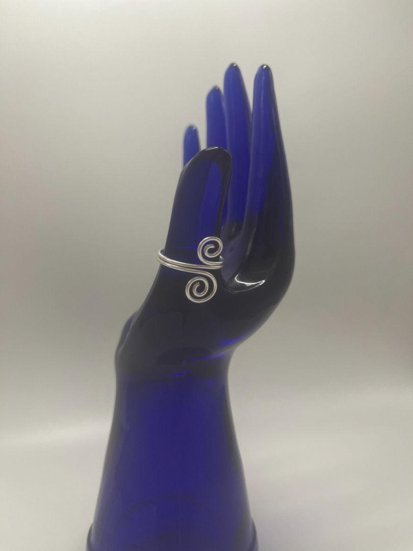 Double Spiral Wire Ring Size 9 | Silver