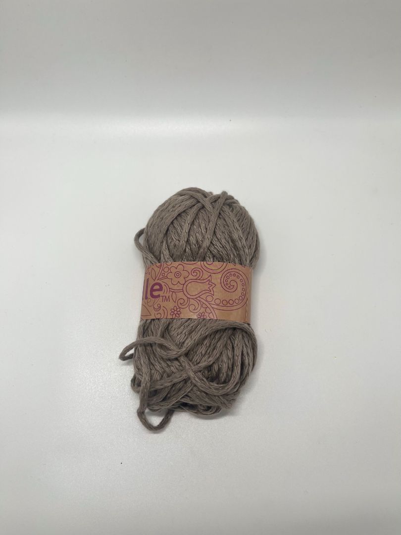 Craftabelle Taupe Yarn