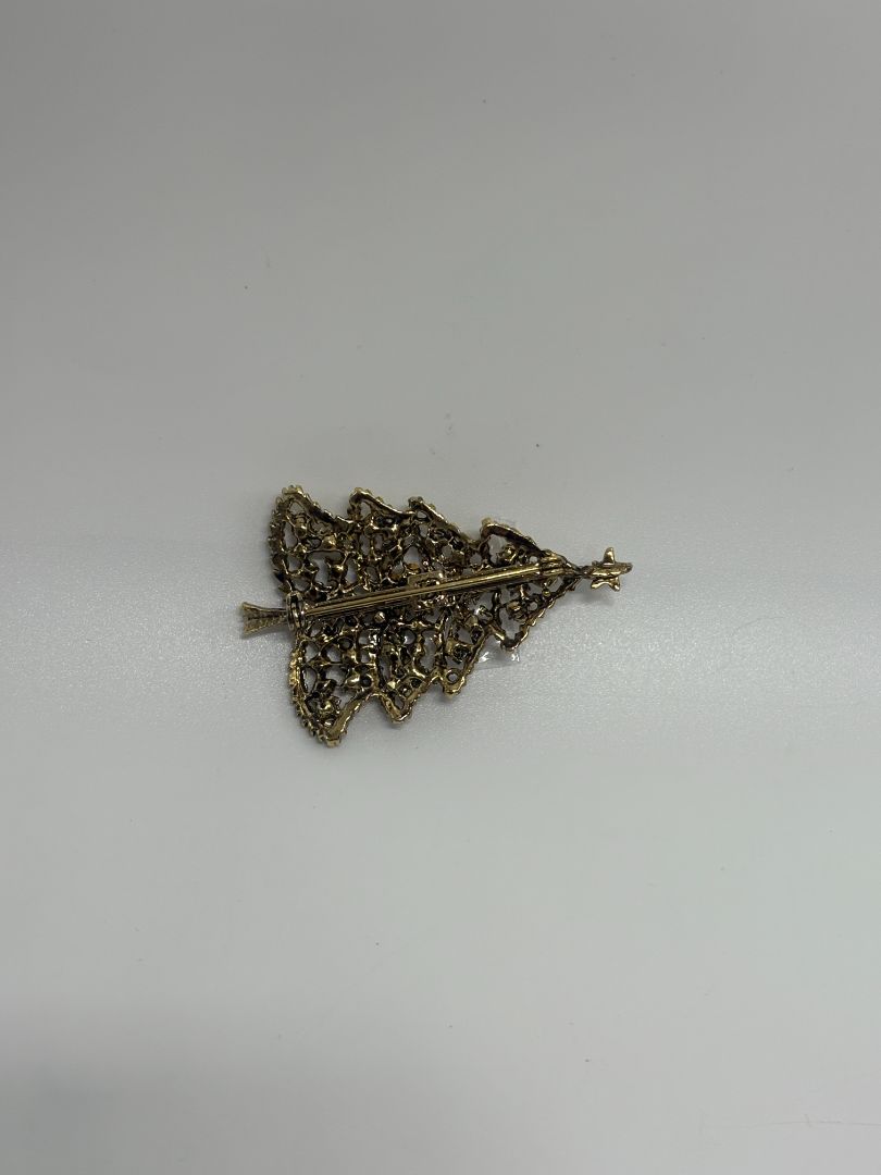 Gerry's Gold-Tone Vintage Mid-Century 1960s/1970s Christmas Tree Holiday Brooch Pin
