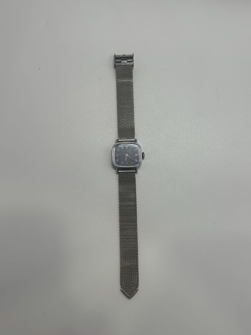 Timex Vintage 1970s Silver-Tone Cushion Case Watch