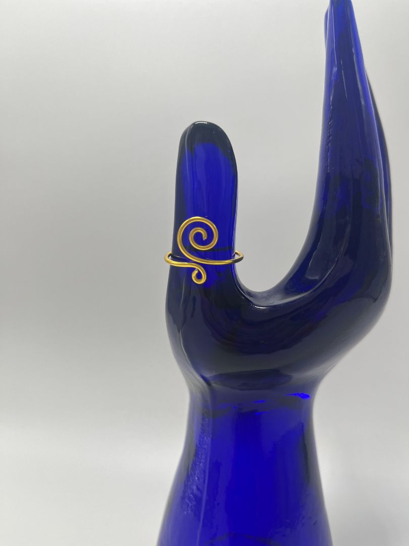 Spiral Wire Ring Size 7.5 | Gold