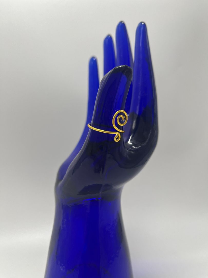 Spiral Wire Ring Size 7.5 | Gold