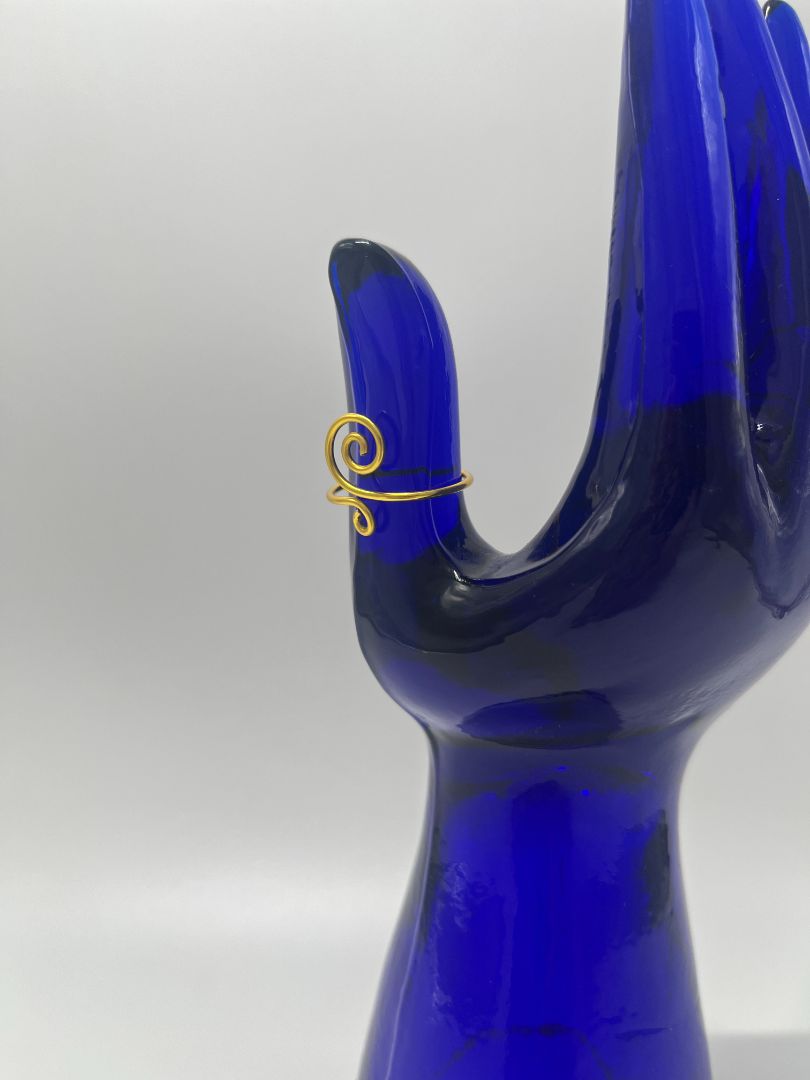 Spiral Wire Ring Size 7.5 | Gold