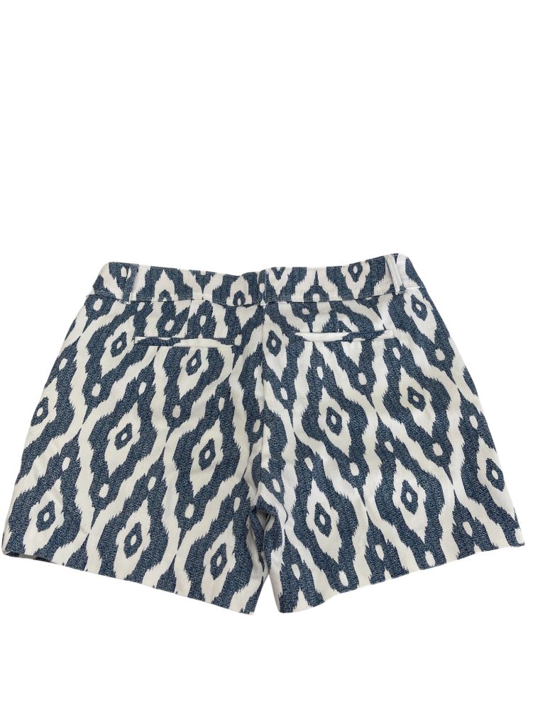 Isaac Mizrahi New York Blue/White Patterned Shorts