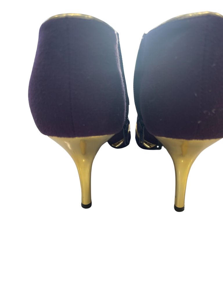 Kathy Van Zeeland Vintage Purple Stiletto Heels with Gold Trim