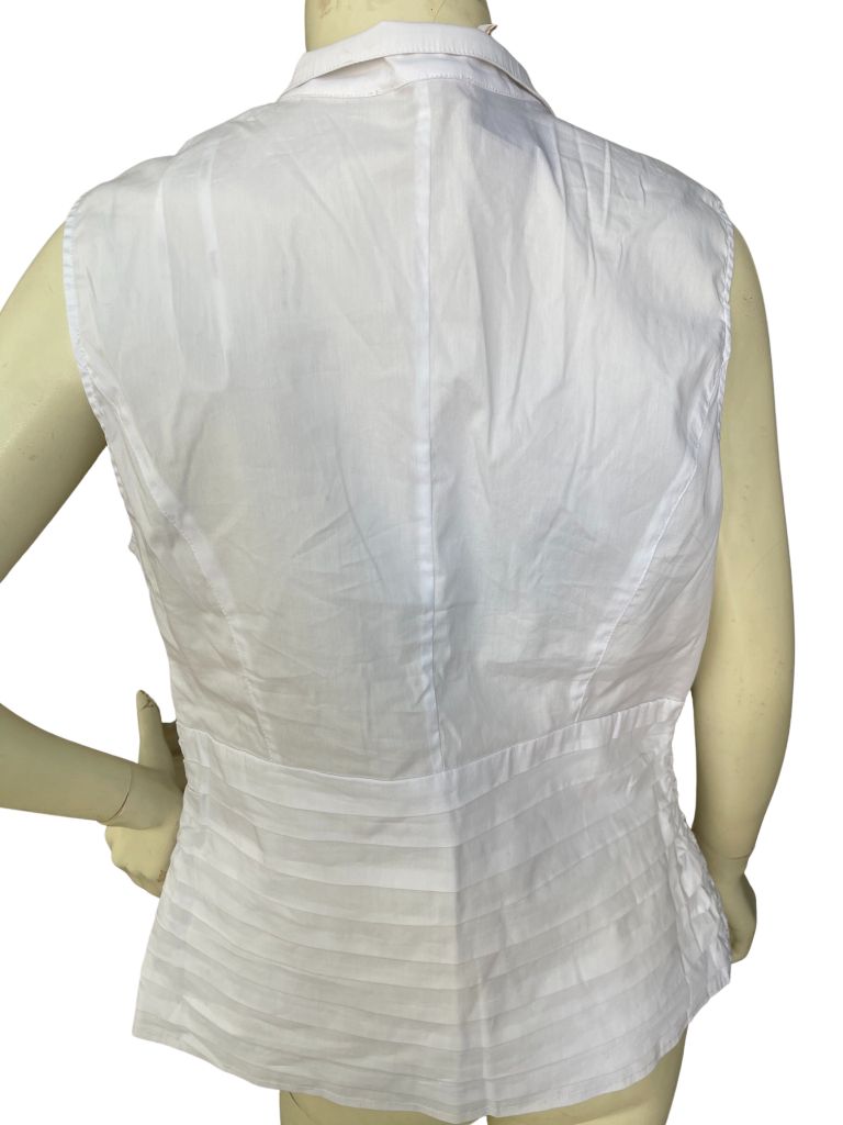 Laundry by Shelli Segal White Sleeveless Deep V Blouse