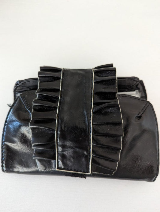 In a Pikle Black Travel Organizer Bag