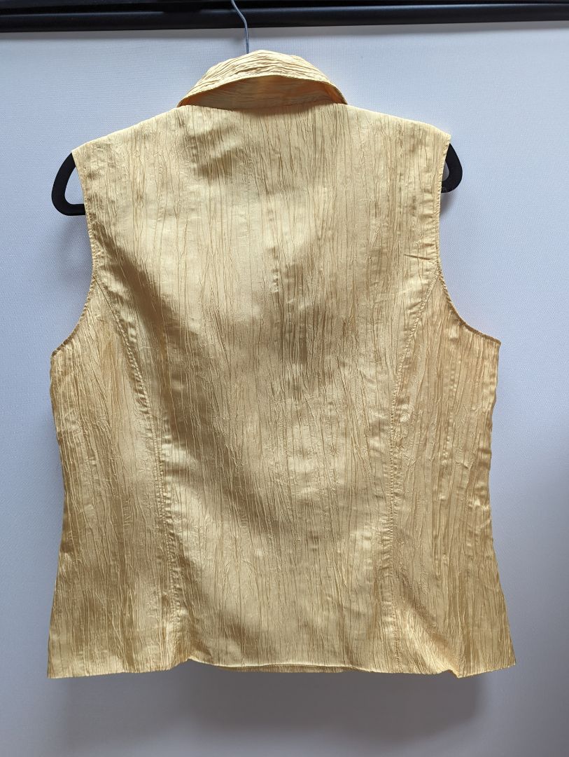 Weekends by Chico Yellow Zip Up Vest