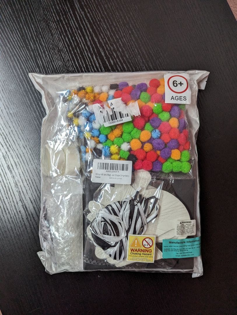 Winlyn 48 Sets Magic Color Scratch Ghost Craft Kit