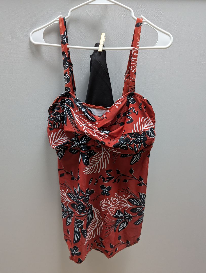 American Trends Red/Black Leaf Patterned Tankini and Shorts Swim Two Piece