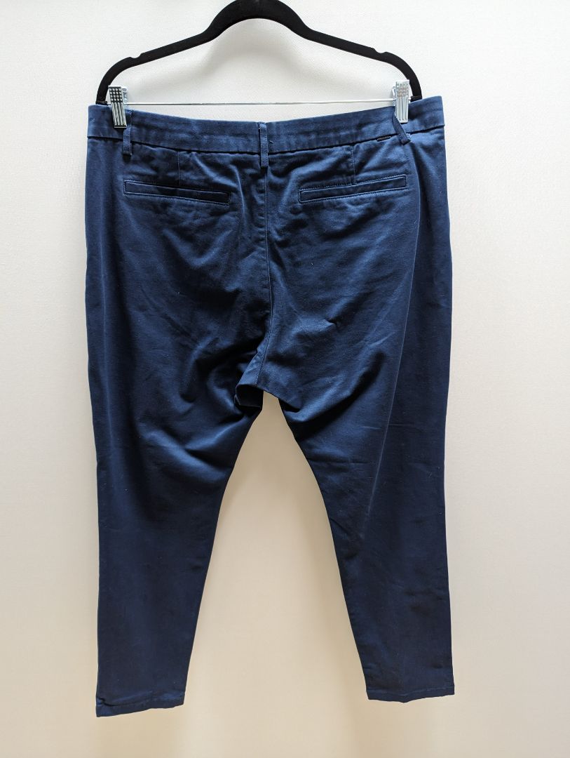 Dockers Navy Weekend Chino Skinny Pants