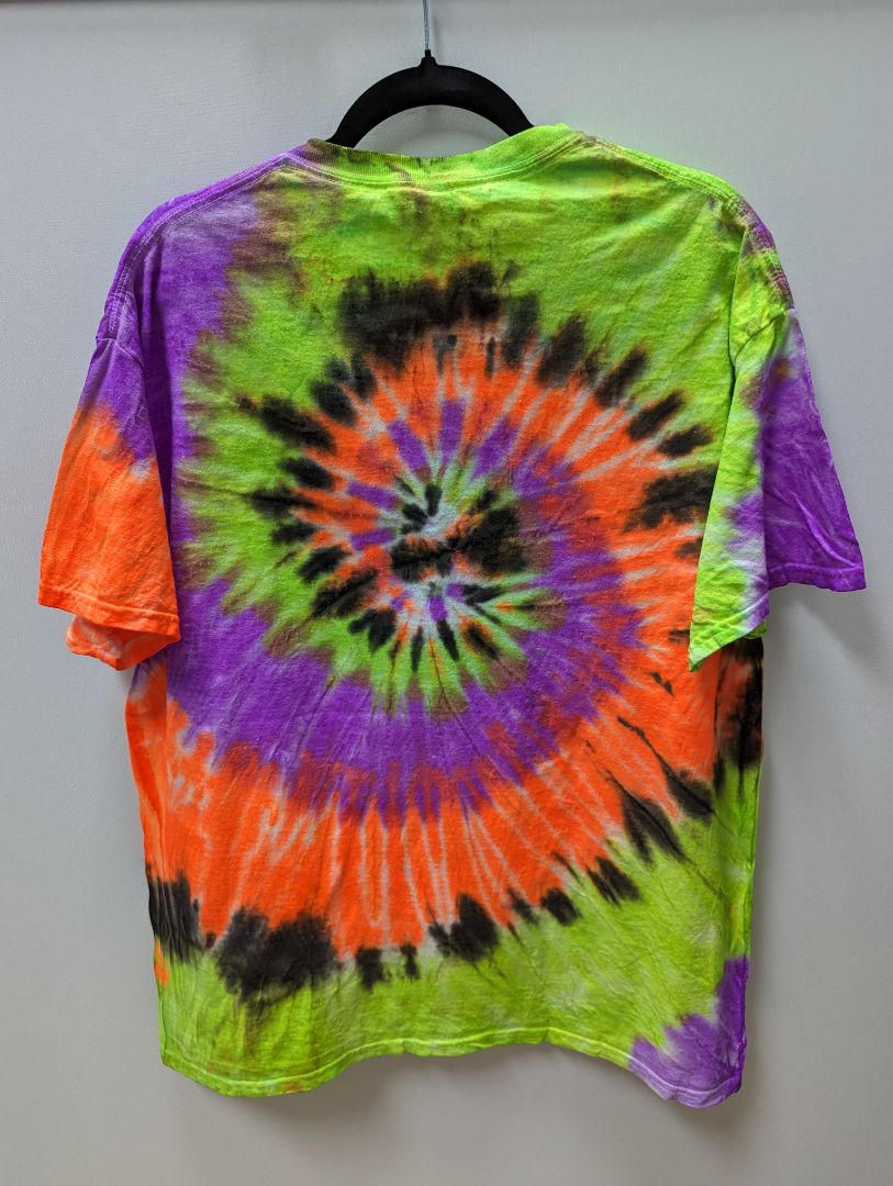 Gildan Tie Dye "Be Kind" Spiderweb Graphic Tee