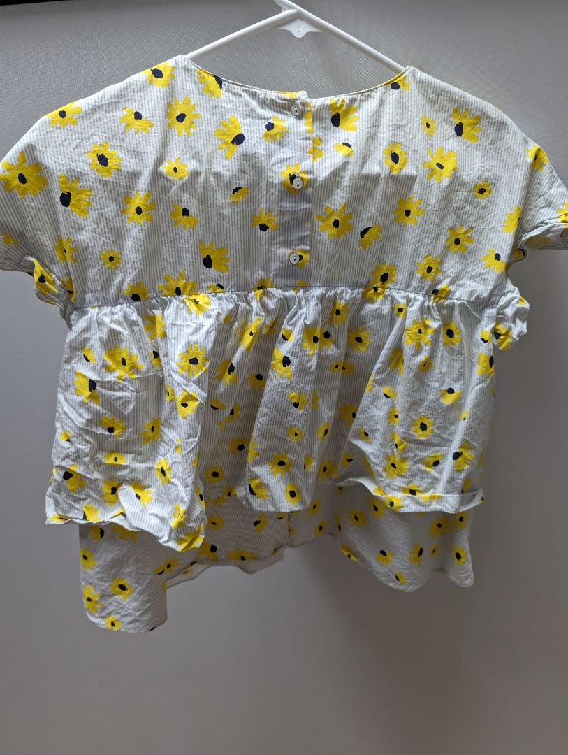 Zara Trafaluc White Floral Cap Sleeve Blouse