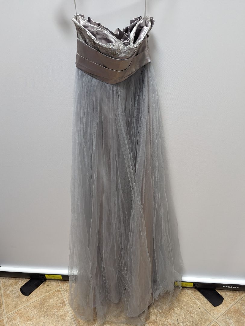 CONIEFOX Grey and Silver Jeweled Tulle Dress