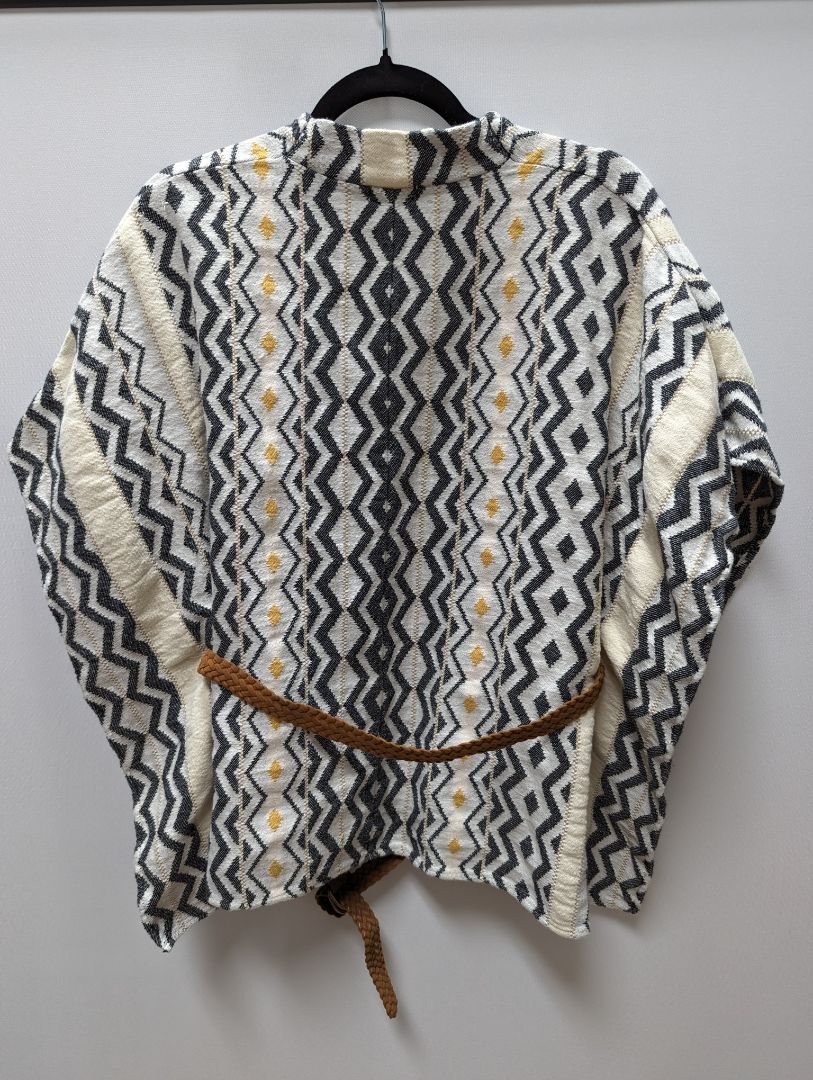 Xhilaration Grey, Cream, and Yellow Linen Kimono Overpiece