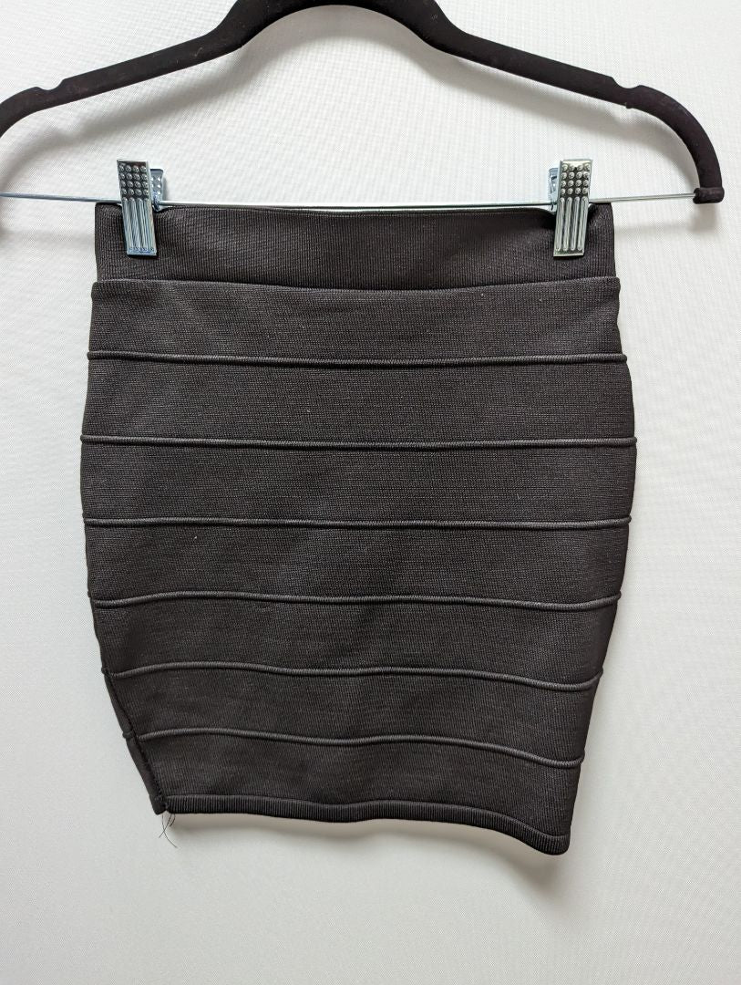 URVANA Black Tiered Pencil Skirt