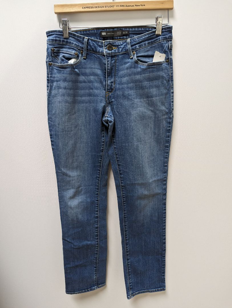Levi Light Wash "Demi Curve" Mid Rise Straight Jeans