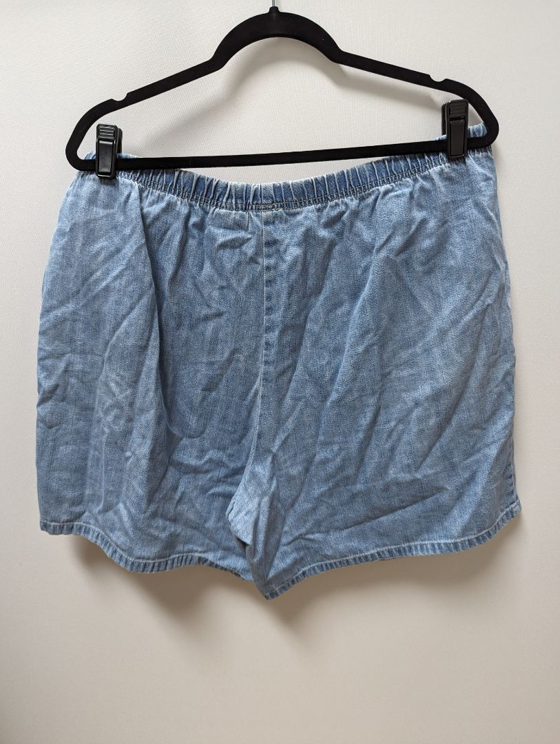 White Stag Light Wash Elastic Waist Jean Shorts