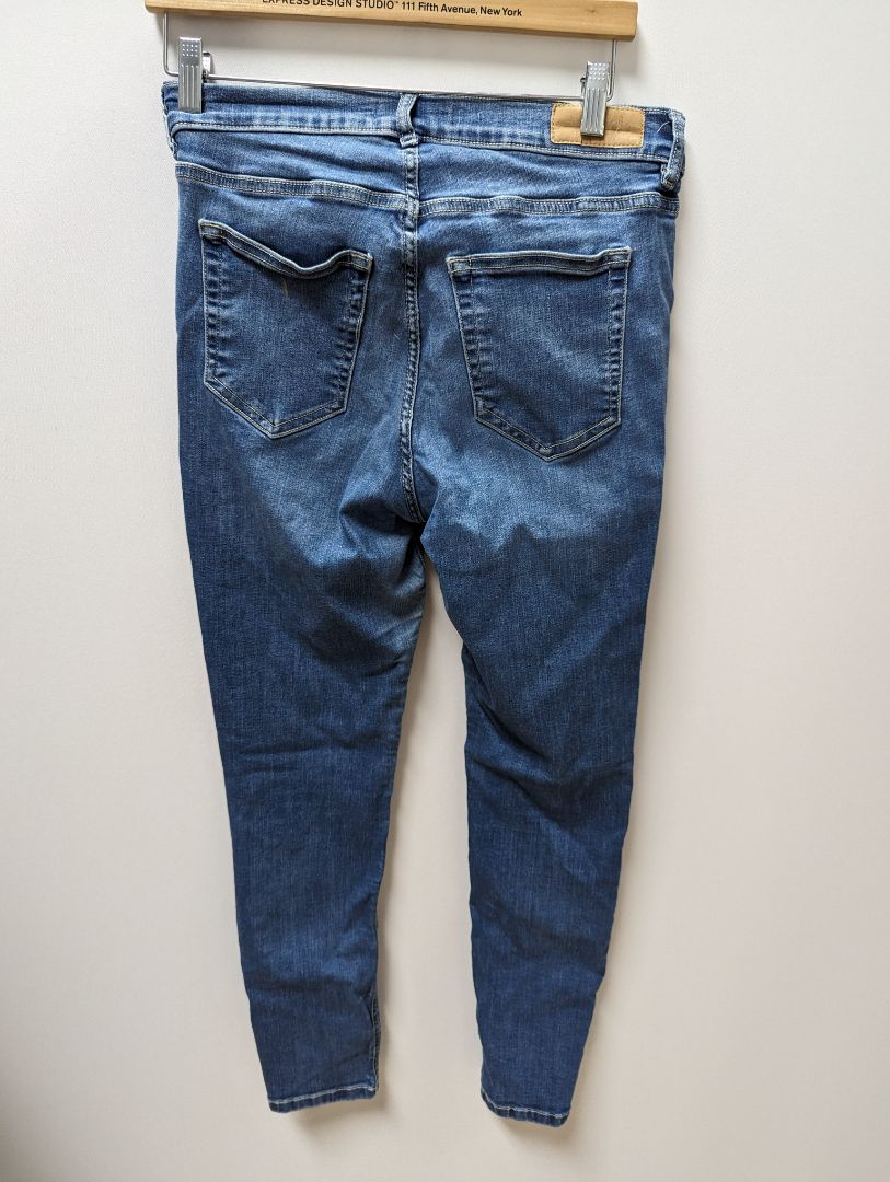 Pull & Bear Medium Wash Skinny Jeans