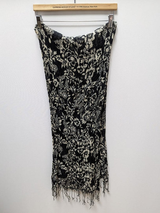 Black/Beige Floral Patterned Knit Scarf