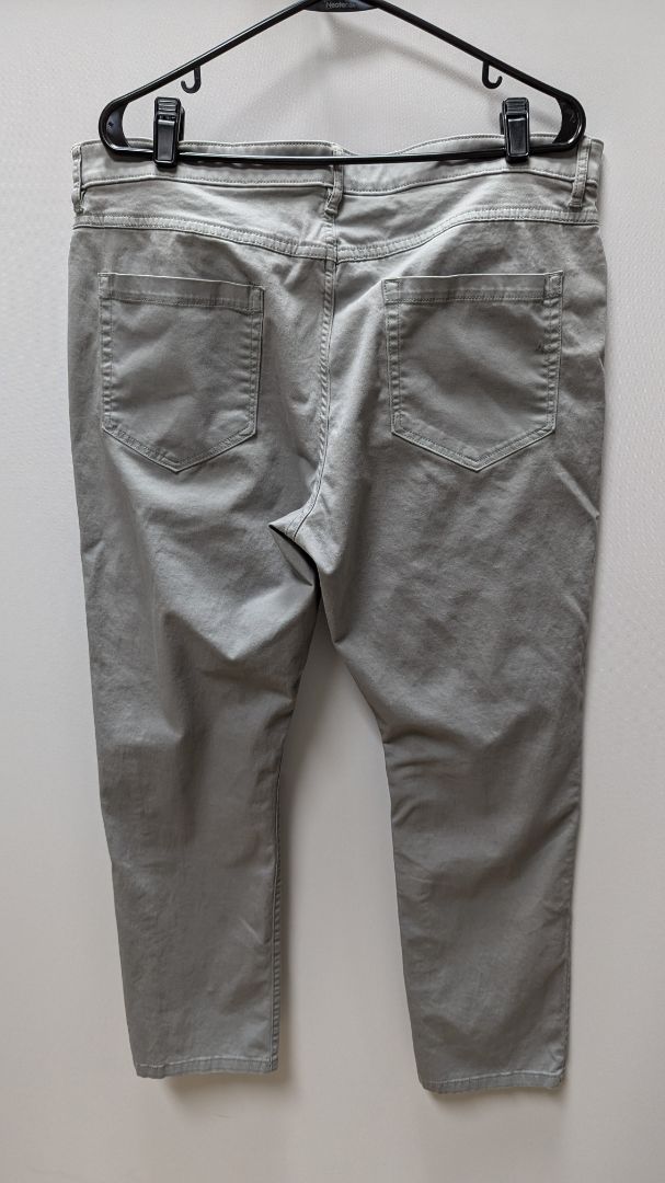 Izod Light Grey "Premium Stretch" Straight Pants