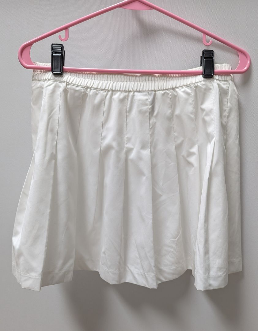 HEAD White Thin Pleated Skirt
