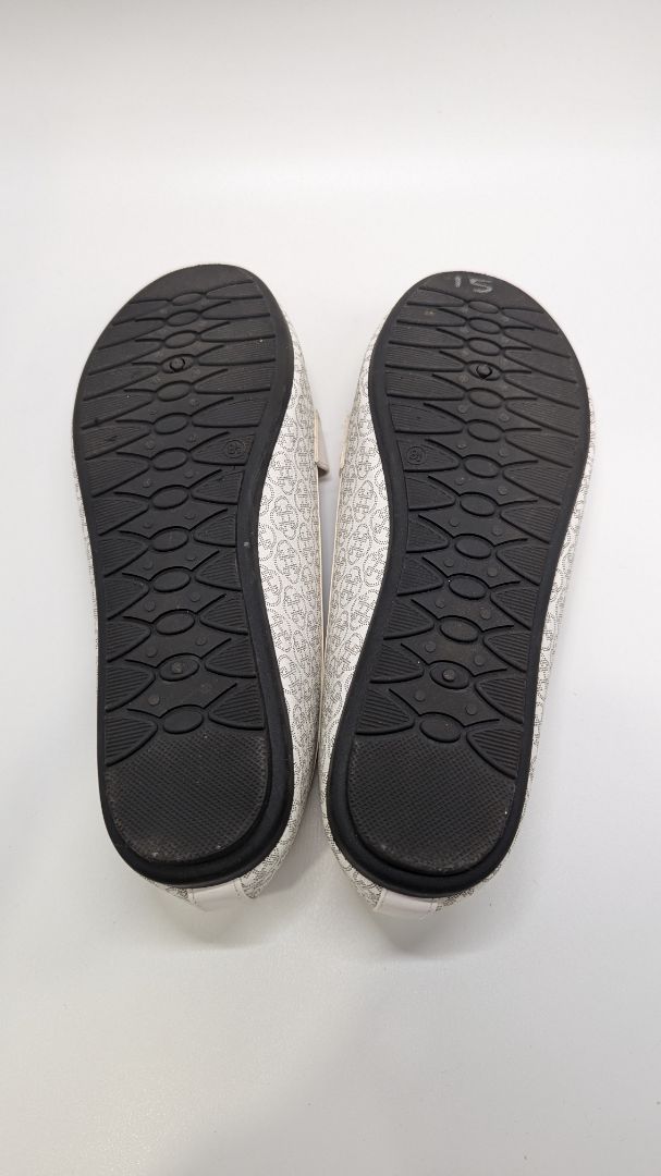 daisy fuentes White Monogram Loafers