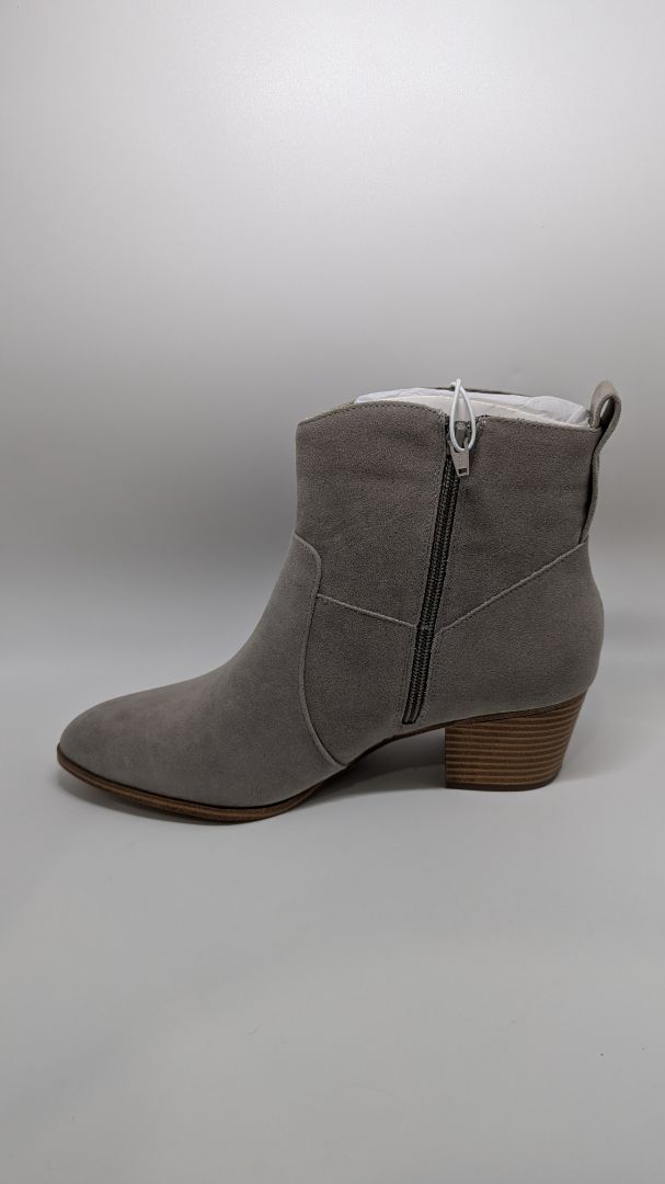 Amazon Essentials Light Grey Heather Microsuede Boots