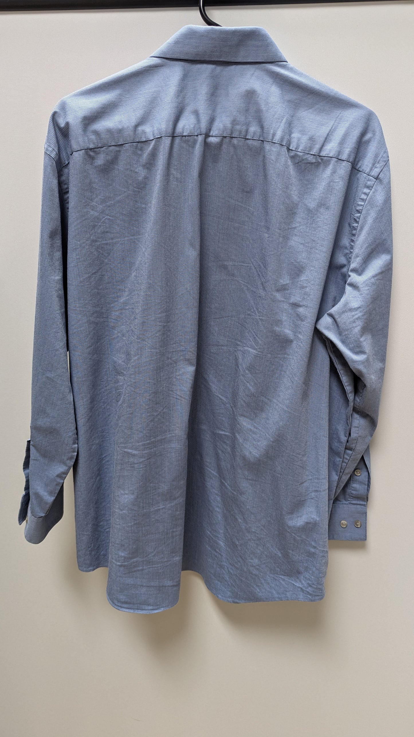 Van Heusen Flex Blue Striped "Regular Fit" Button Up Shirt