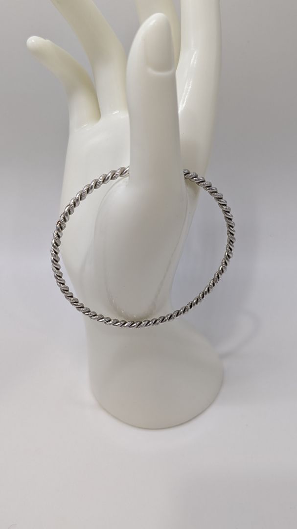 Thin Silver Braided Bangle Bracelet (20cm)
