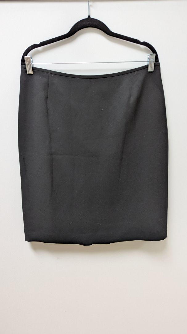 Tahari Arthur S. Levine Black A-Line Pencil Skirt