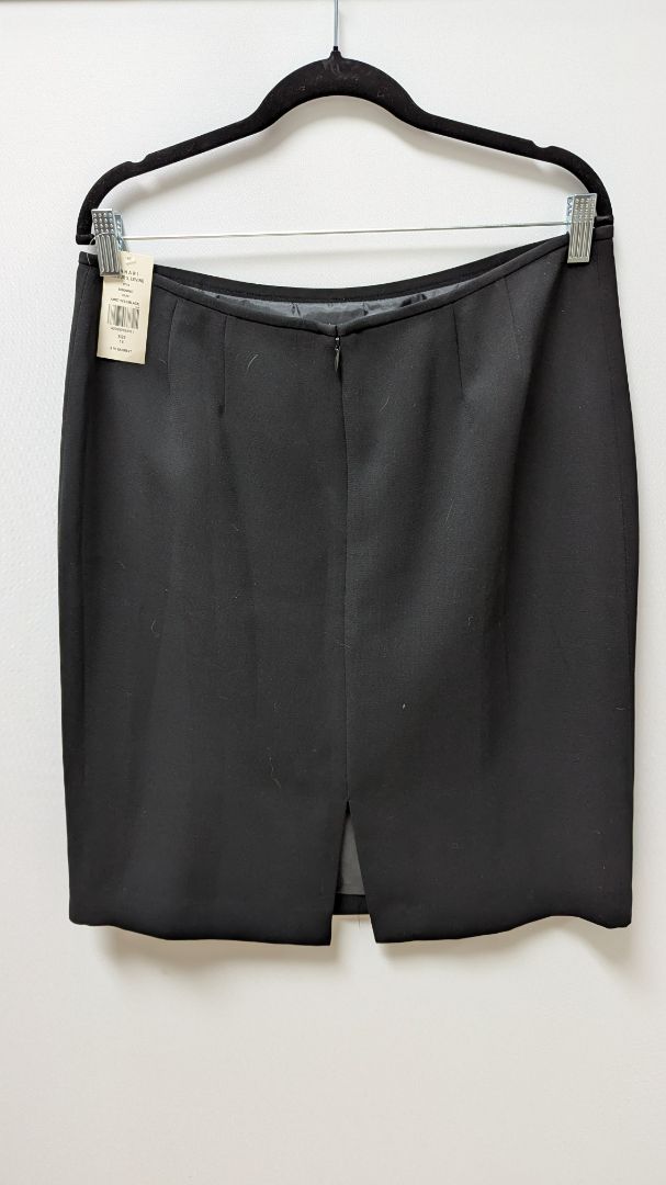 Tahari Arthur S. Levine Black A-Line Pencil Skirt