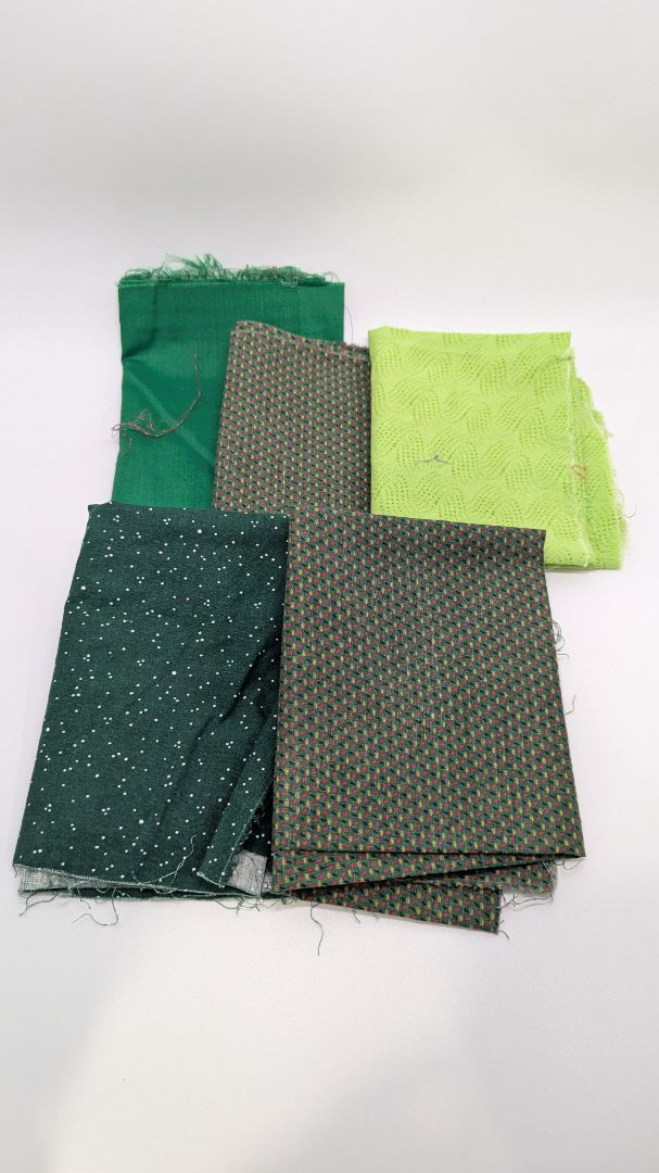 5 Piece Light/Dark Green Fabric