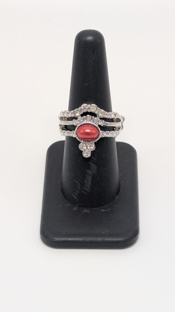 Paparazzi Silver/Red Stone Elastic-Back Ring