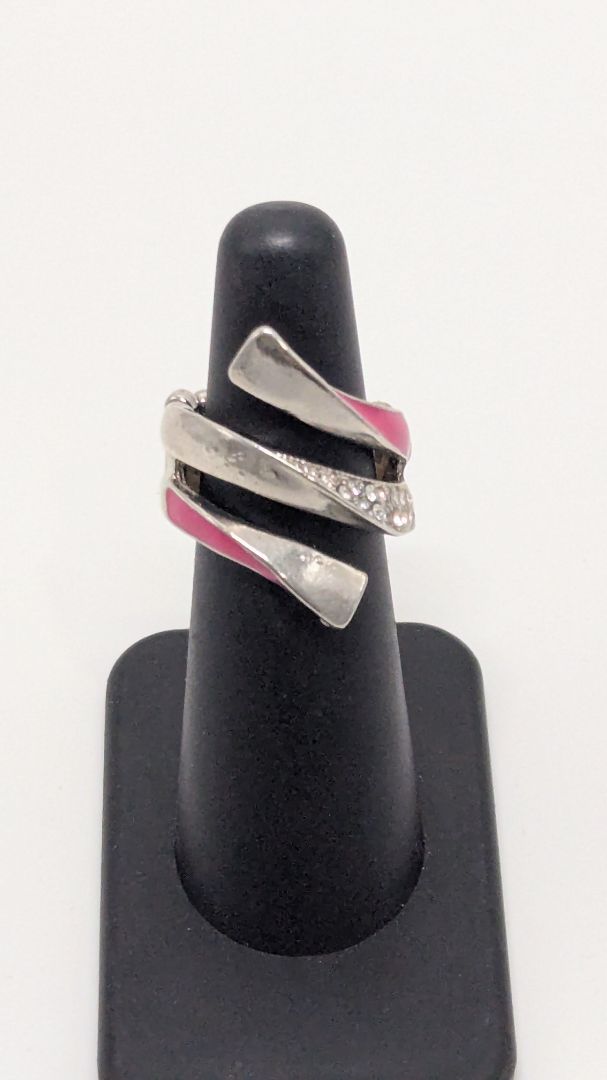 Paparazzi Silver/Pink Wrapped Elastic-Back Ring