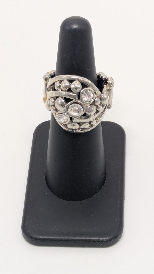 Paparazzi Silver 3 Gemstone Wrapped Elastic-Back Ring