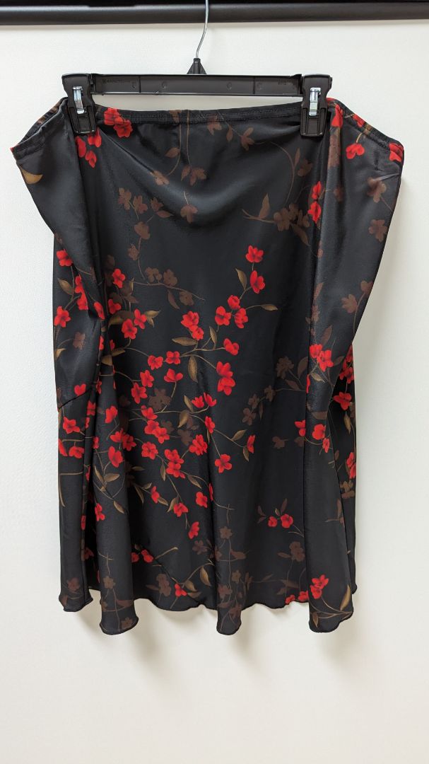 Just For Wraps Black/Red Floral Midi Skirt