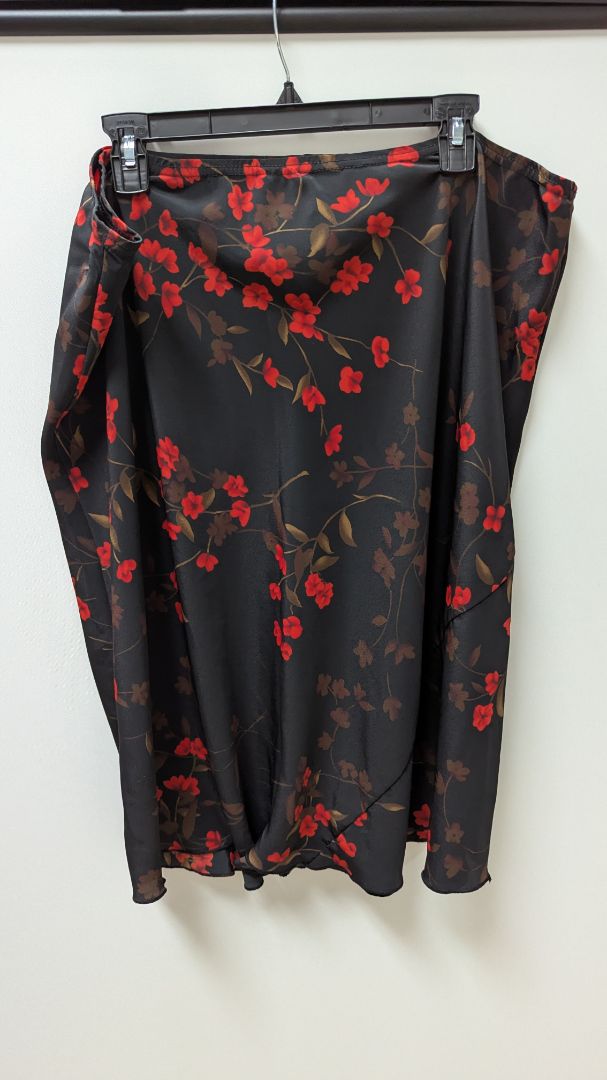Just For Wraps Black/Red Floral Midi Skirt