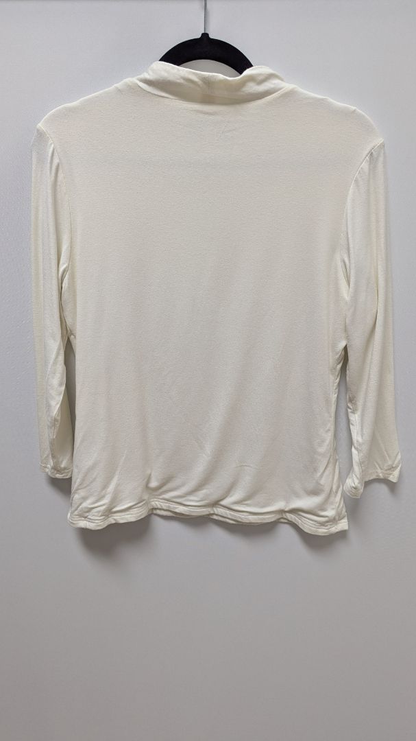 Sara Campbell Ivory 3/4 Sleeve V-Neckline Blouse